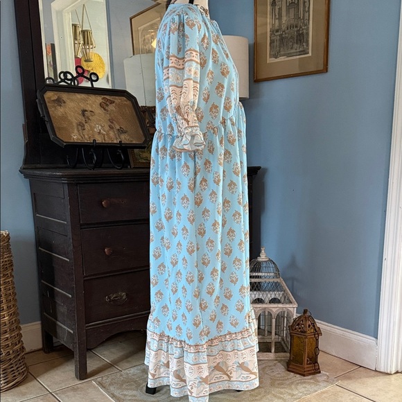 Boutique Blue and Cream Floral Print Bohemian Maxi Dress - Picture 6 of 12